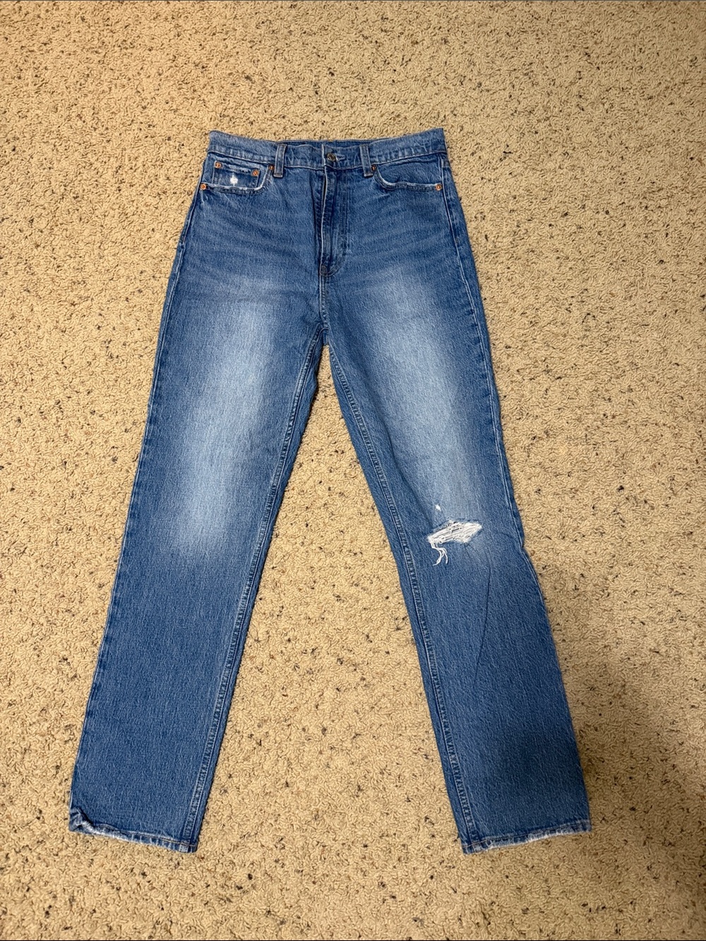GAP Women's Straight-Leg Sky High Blue Denim Jeans with Knee Rip